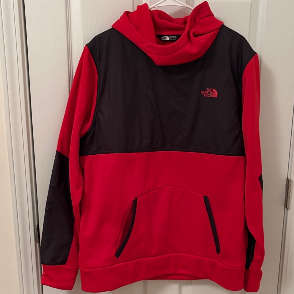 The North Face Red and Black Pullover Hoodie- Like New! Nen’s Large